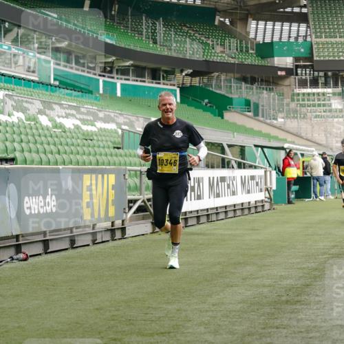 13.09.2026 - 21. swb-Marathon Bremen Michael Burmester http://msf.ph/oto/10434930 13.09.2026 10:25:23 Laufen im Stadion 10143, 10228, 10312, 10328, 10336, 10337, 10342, 10346, 10358, 10398, 10447, 10454, 10456, 10593, 10618, 10632, 10742, 10775, 10806, 10816, 10861, 10972, 10987, 10988, 11019, 11020, 11088, 11108, 11143, 11187, 11201, 11265, 11312, 11375, 11442, 11447, 11468, 11527, 11607, 11615, 11628, 11630, 11632, 11704, 11758, 11779, 11826, 11895, 11948, 12246, 12281, 12406, 12426, 12442, 12468, 12469, 12477, 12525, 13520, 13585, 13586 meine-sportfotos.de