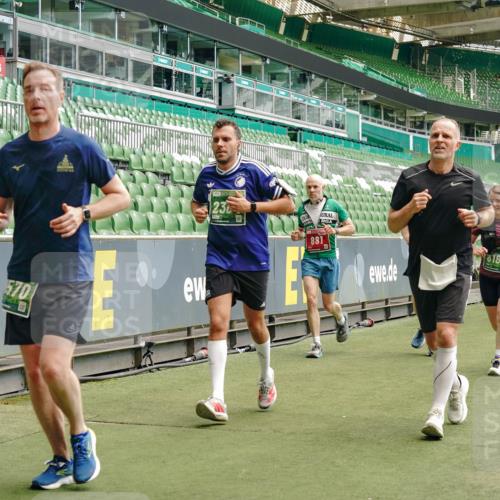 13.09.2026 - 21. swb-Marathon Bremen Michael Burmester http://msf.ph/oto/10434984 13.09.2026 13:05:20 Laufen im Stadion 178, 209, 217, 244, 323, 394, 430, 534, 536, 565, 647, 784, 891, 900, 1073, 1239, 1243, 1274, 1307, 1308, 1343, 1373, 1380, 1456, 1533, 1581, 1627, 1653, 1656, 1687, 1780, 1914, 1932, 1941, 2023, 2076, 2089, 2126, 2241, 2244, 2265, 2301, 2310, 2355, 2369, 2393, 2430, 2452, 2464, 2602, 2723, 2742, 2764, 2851, 2867, 2872, 2891, 2910, 2919, 2957, 2959, 2985, 3028, 3030, 3115, 3217, 3278, 3320, 3343, 3419, 3425, 3444, 3454, 3485, 3521, 3796, 3909, 242 meine-sportfotos.de