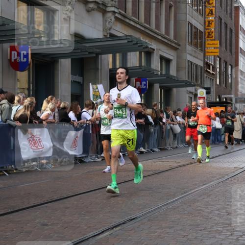 13.09.2026 - 21. swb-Marathon Bremen Strokosch-Dieckow http://msf.ph/oto/10434997 13.09.2026 13:13:36 Ziel 524, 670, 683, 1433, 1613, 1704, 1707, 1937, 2422, 2701, 2824, 3236, 3413, 5443, 5593, 5610, 6451, 7210, 7283, 7435, 7707, 8118, 8886, 9426, 9635, 9884, 10105, 13099, 280, 779, 2130, 2360, 2401, 2767, 2882, 2962, 3566, 6038, 6394, 6407, 7493, 8197, 8477, 8568, 8840, 8963, 9442, 13099 meine-sportfotos.de
