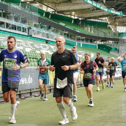 13.09.2026 - 21. swb-Marathon Bremen Michael Burmester http://msf.ph/oto/10435005 13.09.2026 13:05:20 Laufen im Stadion 178, 209, 217, 244, 323, 394, 430, 534, 536, 565, 647, 784, 891, 900, 1073, 1239, 1243, 1274, 1307, 1308, 1343, 1373, 1380, 1456, 1533, 1581, 1627, 1653, 1656, 1687, 1780, 1914, 1932, 1941, 2023, 2076, 2089, 2126, 2241, 2244, 2265, 2301, 2310, 2355, 2369, 2393, 2430, 2452, 2464, 2602, 2723, 2742, 2764, 2851, 2867, 2872, 2891, 2910, 2919, 2957, 2959, 2985, 3028, 3030, 3115, 3217, 3278, 3320, 3343, 3419, 3425, 3444, 3454, 3485, 3521, 3796, 3909, 242 meine-sportfotos.de