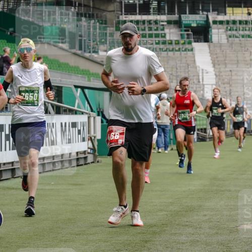 13.09.2026 - 21. swb-Marathon Bremen Michael Burmester http://msf.ph/oto/10435042 13.09.2026 12:37:20 Laufen im Stadion 365, 466, 658, 850, 895, 1090, 1118, 1288, 1385, 1485, 1583, 1604, 1754, 1993, 2073, 2585, 2670, 3617, 7244, 7768, 8075, 8081, 8729, 9522, 13033, 250, 272, 299, 525, 919, 1089, 1212, 2072, 5428, 7741 meine-sportfotos.de