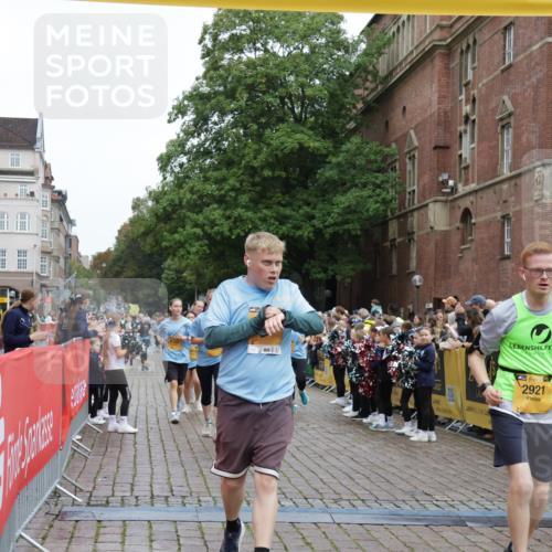 13.09.2026 - Kiel Lauf Yannick Fuchs http://msf.ph/oto/10435097 13.09.2026 09:48:53 Ziel 830, 1547, 2047, 2663, 2852, 2921, 3418, 3509, 3550, 5784, 6065, 6362, 6593, 9209, 9382, 9384, 9691, 10092, 10961, 11184, 11294, 12614, 467, 1493, 1731, 2676, 2943, 3843, 4350, 5185, 5518, 5784, 5825, 6239, 6464, 7071, 7432, 7448, 8455, 9382, 9384, 10458, 10729, 11054, 11694, 11954, 221, 1559, 1561, 2592, 2867, 3094, 4333, 4961, 6278, 8681, 8844, 9001, 9058, 9219, 10150, 11190, 11322, 11411, 1047, 1976, 2656, 2671, 2970, 4219, 5185, 7247 meine-sportfotos.de