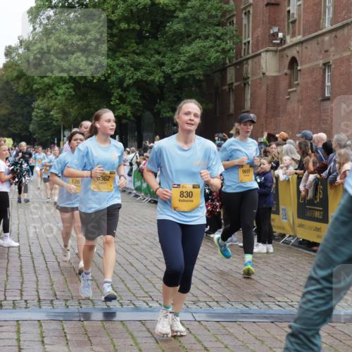 13.09.2026 - Kiel Lauf Yannick Fuchs http://msf.ph/oto/10435113 13.09.2026 09:48:56 Ziel 830, 1547, 2047, 2663, 2852, 2921, 3418, 3550, 4961, 6065, 6362, 6593, 8844, 9058, 9209, 9219, 9691, 10092, 11184, 11294, 12614, 467, 1493, 1731, 2676, 2943, 3509, 3843, 4350, 5518, 5784, 6239, 7071, 7432, 7448, 8455, 9382, 9384, 10458, 10729, 10961, 11054, 11694, 221, 1559, 1561, 2115, 2592, 2626, 2731, 2867, 3094, 4333, 6278, 8617, 8681, 9001, 10150, 11190, 11322, 11411, 11989, 11990, 1047, 1976, 2656, 2671, 2970, 4350, 5185, 5518, 7247 meine-sportfotos.de
