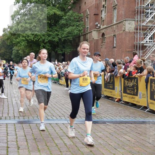 13.09.2026 - Kiel Lauf Yannick Fuchs http://msf.ph/oto/10435128 13.09.2026 09:48:56 Ziel 830, 1547, 2047, 2663, 2852, 2921, 3418, 3550, 4961, 6065, 6362, 6593, 8844, 9058, 9209, 9219, 9691, 10092, 11184, 11294, 12614, 467, 1493, 1731, 2676, 2943, 3509, 3843, 4350, 5518, 5784, 6239, 7071, 7432, 7448, 8455, 9382, 9384, 10458, 10729, 10961, 11054, 11694, 221, 1559, 1561, 2115, 2592, 2626, 2731, 2867, 3094, 4333, 6278, 8617, 8681, 9001, 10150, 11190, 11322, 11411, 11989, 11990, 1047, 1976, 2656, 2671, 2970, 4350, 5185, 5518, 7247 meine-sportfotos.de