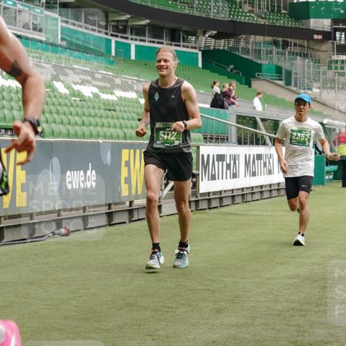 13.09.2026 - 21. swb-Marathon Bremen Michael Burmester http://msf.ph/oto/10435223 13.09.2026 12:37:31 Laufen im Stadion 346, 365, 466, 658, 850, 895, 1090, 1118, 1288, 1385, 1485, 1583, 1604, 1754, 2073, 2141, 2585, 2670, 3617, 7244, 7650, 7768, 8075, 8077, 8081, 8729, 9522, 9617, 250, 272, 299, 525, 919, 1089, 1212, 2072, 5428, 7741 meine-sportfotos.de