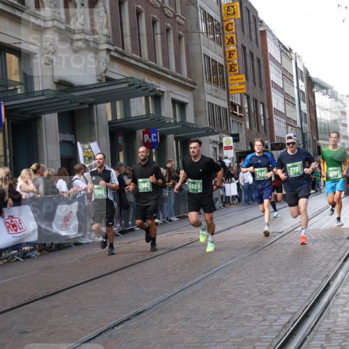 13.09.2026 - 21. swb-Marathon Bremen Strokosch-Dieckow http://msf.ph/oto/10435273 13.09.2026 13:13:47 Ziel 107, 235, 524, 670, 1433, 1542, 1613, 1998, 2043, 2084, 2422, 2701, 2824, 2922, 3236, 4728, 5443, 5593, 5610, 6145, 7029, 7210, 7283, 7435, 7591, 7963, 8118, 8886, 8919, 9426, 9635, 10105, 524, 683, 779, 1704, 1707, 1937, 2401, 2422, 2767, 2882, 3413, 5443, 6407, 6451, 7210, 7493, 7707, 8477, 8568, 8840, 8963, 9442, 9884, 13099 meine-sportfotos.de