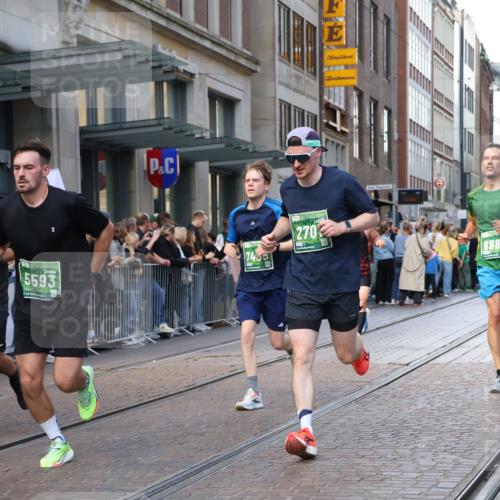 13.09.2026 - 21. swb-Marathon Bremen Strokosch-Dieckow http://msf.ph/oto/10435321 13.09.2026 13:13:48 Ziel 107, 235, 670, 1433, 1542, 1613, 1998, 2043, 2084, 2701, 2824, 2922, 3236, 4728, 5593, 5610, 6145, 7029, 7283, 7435, 7591, 7963, 8118, 8886, 8919, 9426, 9635, 10105, 524, 683, 779, 1704, 1707, 1937, 2401, 2422, 2767, 2882, 3236, 3413, 5443, 6451, 7210, 7283, 7493, 7707, 8477, 8840, 9442, 9884, 13099 meine-sportfotos.de