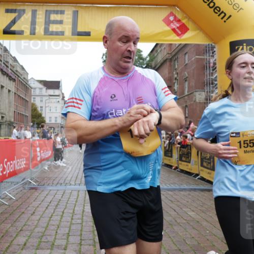 13.09.2026 - Kiel Lauf Yannick Fuchs http://msf.ph/oto/10435339 13.09.2026 09:49:14 Ziel 221, 784, 1559, 1561, 2115, 2592, 2626, 2731, 2867, 3094, 4173, 4333, 4364, 4962, 8617, 8681, 9001, 10150, 11190, 11322, 11989, 11990, 830, 1547, 2047, 2663, 2852, 2921, 3418, 3509, 3550, 4961, 5784, 6065, 6239, 6278, 6362, 6593, 7071, 7448, 8844, 9058, 9209, 9219, 9382, 9384, 9691, 10092, 10458, 10961, 11054, 11184, 11294, 11411, 11694, 12614, 2065, 2327, 2919, 3785, 4363, 4376, 4711, 5404, 8869, 10145, 12492, 12632, 467, 1731, 6239, 7071, 7448, 10458 meine-sportfotos.de