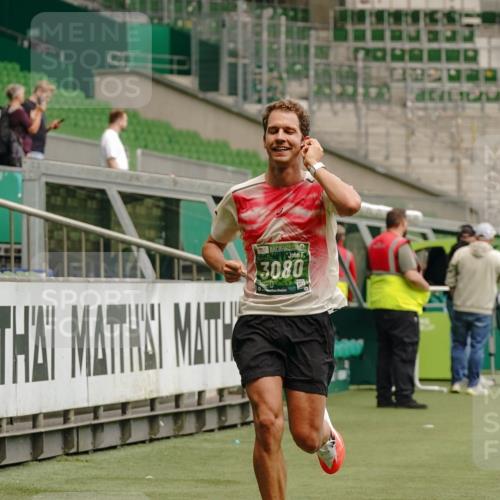 13.09.2026 - 21. swb-Marathon Bremen Michael Burmester http://msf.ph/oto/10435381 13.09.2026 12:37:42 Laufen im Stadion 346, 365, 466, 658, 895, 1090, 1118, 1288, 1385, 1485, 1583, 1604, 1754, 2073, 2141, 2352, 2585, 2670, 3080, 3606, 3617, 6112, 7244, 7650, 7768, 8077, 8081, 8729, 9399, 9522, 9617, 250, 272, 299, 525, 919, 1089, 1212, 2072, 5428, 7741 meine-sportfotos.de