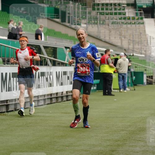 13.09.2026 - 21. swb-Marathon Bremen Michael Burmester http://msf.ph/oto/10435507 13.09.2026 12:37:56 Laufen im Stadion 277, 346, 466, 658, 895, 1090, 1118, 1320, 1323, 1385, 1485, 1583, 1604, 1754, 1911, 2073, 2141, 2352, 2585, 2670, 3080, 3606, 3617, 5160, 6112, 7244, 7650, 7768, 8077, 8081, 8729, 9399, 9522, 9617, 250, 272, 299, 525, 919, 1089, 1212, 2072, 5428 meine-sportfotos.de