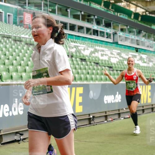 13.09.2026 - 21. swb-Marathon Bremen Michael Burmester http://msf.ph/oto/10435514 13.09.2026 13:05:27 Laufen im Stadion 109, 178, 217, 244, 323, 394, 430, 454, 534, 536, 565, 647, 784, 891, 900, 1073, 1239, 1243, 1274, 1307, 1308, 1373, 1380, 1456, 1533, 1581, 1627, 1653, 1656, 1687, 1780, 1914, 1932, 1941, 2023, 2076, 2089, 2126, 2241, 2244, 2265, 2301, 2310, 2355, 2369, 2393, 2430, 2452, 2464, 2602, 2723, 2742, 2764, 2867, 2872, 2891, 2910, 2919, 2957, 2959, 2985, 3028, 3030, 3115, 3217, 3278, 3320, 3343, 3419, 3425, 3444, 3485, 3521, 3796, 3909, 242 meine-sportfotos.de