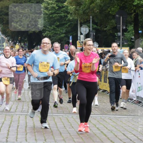 13.09.2026 - Kiel Lauf Yannick Fuchs http://msf.ph/oto/10435554 13.09.2026 09:49:37 Ziel 2065, 2110, 2366, 4067, 4363, 4376, 7641, 8128, 9944, 11973, 12045, 12492, 221, 784, 1559, 1561, 2115, 2327, 2592, 2626, 2731, 2867, 2919, 3094, 3785, 4173, 4333, 4364, 4711, 4962, 5404, 6278, 8617, 8681, 8869, 9001, 10145, 10150, 11190, 11322, 11411, 11989, 11990, 12632, 2066, 2976, 3571, 3687, 4125, 5791, 6359, 6658, 6706, 6707, 7606, 7884, 7937, 10105, 10159, 10178, 10229, 10565, 10990, 12047, 12462, 12560, 12749, 3550, 4961, 6065, 6278, 11411 meine-sportfotos.de