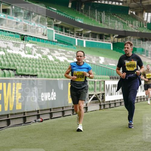 13.09.2026 - 21. swb-Marathon Bremen Michael Burmester http://msf.ph/oto/10435617 13.09.2026 10:25:53 Laufen im Stadion 10143, 10210, 10214, 10228, 10312, 10318, 10328, 10336, 10337, 10342, 10346, 10352, 10358, 10398, 10436, 10445, 10447, 10454, 10456, 10536, 10593, 10632, 10735, 10742, 10775, 10806, 10807, 10816, 10861, 10866, 10987, 10988, 11015, 11019, 11020, 11088, 11108, 11130, 11135, 11155, 11187, 11199, 11209, 11232, 11265, 11279, 11312, 11375, 11442, 11447, 11468, 11527, 11607, 11615, 11630, 11632, 11704, 11758, 11826, 11948, 12281, 12406, 12426, 12525, 13585 meine-sportfotos.de