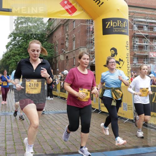 13.09.2026 - Kiel Lauf Yannick Fuchs http://msf.ph/oto/10435665 13.09.2026 09:49:46 Ziel 2066, 2110, 2366, 2976, 3571, 3687, 4067, 4125, 6359, 6658, 7606, 7641, 7884, 8128, 9944, 10105, 10159, 10229, 10565, 10990, 11973, 12045, 12560, 12749, 784, 2065, 2115, 2327, 2626, 2731, 2919, 3094, 3785, 4173, 4363, 4364, 4376, 4711, 4962, 5404, 8617, 8681, 8869, 10145, 11989, 11990, 12492, 12632, 639, 951, 1033, 1796, 3042, 3602, 3914, 4856, 5791, 6706, 6707, 7142, 7937, 8584, 8585, 8589, 8790, 8890, 9122, 9780, 10074, 10178, 12047, 12462 meine-sportfotos.de