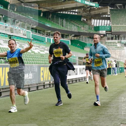 13.09.2026 - 21. swb-Marathon Bremen Michael Burmester http://msf.ph/oto/10435690 13.09.2026 10:25:54 Laufen im Stadion 10143, 10210, 10214, 10228, 10312, 10318, 10328, 10336, 10337, 10342, 10346, 10352, 10358, 10398, 10436, 10445, 10447, 10454, 10456, 10536, 10593, 10632, 10735, 10742, 10775, 10806, 10807, 10816, 10861, 10866, 10987, 10988, 11015, 11019, 11020, 11088, 11108, 11130, 11135, 11155, 11187, 11199, 11209, 11232, 11265, 11279, 11312, 11375, 11442, 11447, 11468, 11527, 11607, 11615, 11630, 11632, 11704, 11758, 11826, 11948, 12281, 12406, 12426, 12525, 13585 meine-sportfotos.de