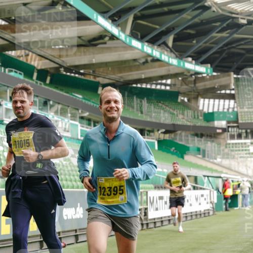 13.09.2026 - 21. swb-Marathon Bremen Michael Burmester http://msf.ph/oto/10435720 13.09.2026 10:25:56 Laufen im Stadion 10143, 10210, 10214, 10228, 10312, 10318, 10328, 10336, 10337, 10342, 10346, 10352, 10358, 10398, 10436, 10445, 10447, 10454, 10456, 10536, 10541, 10593, 10632, 10735, 10742, 10775, 10806, 10807, 10816, 10861, 10866, 10987, 10988, 11015, 11019, 11020, 11088, 11108, 11130, 11135, 11155, 11187, 11199, 11209, 11232, 11265, 11279, 11312, 11375, 11442, 11447, 11468, 11527, 11607, 11615, 11630, 11632, 11704, 11758, 11826, 11948, 12281, 12406, 12426, 13585 meine-sportfotos.de