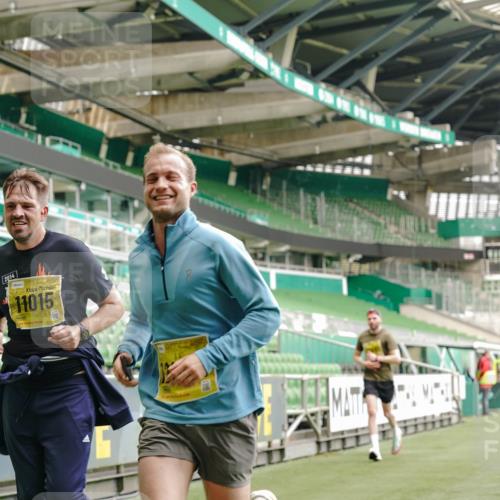 13.09.2026 - 21. swb-Marathon Bremen Michael Burmester http://msf.ph/oto/10435745 13.09.2026 10:25:56 Laufen im Stadion 10143, 10210, 10214, 10228, 10312, 10318, 10328, 10336, 10337, 10342, 10346, 10352, 10358, 10398, 10436, 10445, 10447, 10454, 10456, 10536, 10541, 10593, 10632, 10735, 10742, 10775, 10806, 10807, 10816, 10861, 10866, 10987, 10988, 11015, 11019, 11020, 11088, 11108, 11130, 11135, 11155, 11187, 11199, 11209, 11232, 11265, 11279, 11312, 11375, 11442, 11447, 11468, 11527, 11607, 11615, 11630, 11632, 11704, 11758, 11826, 11948, 12281, 12406, 12426, 13585 meine-sportfotos.de