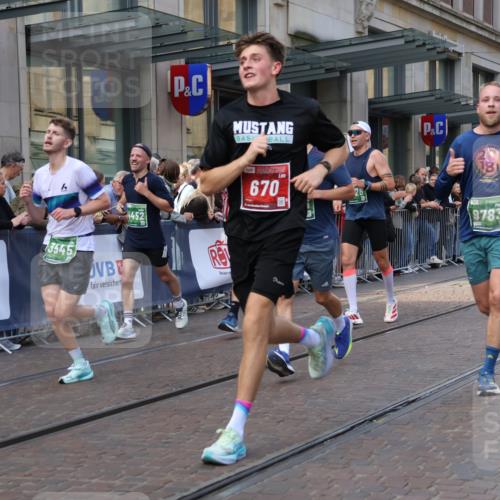 13.09.2026 - 21. swb-Marathon Bremen Strokosch-Dieckow http://msf.ph/oto/10435795 13.09.2026 13:14:08 Ziel 107, 199, 376, 469, 1043, 1125, 1492, 1542, 1814, 1998, 2043, 2084, 2203, 2913, 2922, 3085, 3545, 3821, 3834, 4452, 4685, 4728, 5239, 5794, 5836, 5986, 6130, 6506, 7117, 7591, 7659, 7826, 8366, 8456, 8919, 9242, 9783, 9868, 235, 524, 670, 683, 1433, 1613, 1704, 1707, 1937, 1998, 2422, 2701, 2824, 3236, 5443, 5593, 5610, 6145, 6451, 7029, 7210, 7283, 7435, 7963, 8118, 8886, 9426, 9635, 10105 meine-sportfotos.de