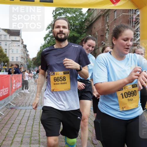 13.09.2026 - Kiel Lauf Yannick Fuchs http://msf.ph/oto/10435804 13.09.2026 09:49:54 Ziel 2066, 2976, 3571, 3914, 4125, 5791, 6359, 6658, 6706, 6707, 7606, 7884, 7937, 9122, 10105, 10178, 10229, 10565, 10990, 12047, 12462, 12560, 12749, 2065, 2110, 2327, 2366, 2919, 2976, 3687, 3785, 4067, 4363, 4364, 4376, 4711, 4962, 5404, 7641, 8128, 8869, 9944, 10145, 10159, 11973, 12045, 12492, 12632, 639, 951, 1033, 1366, 1796, 3042, 3602, 4856, 5619, 7142, 7864, 8042, 8584, 8585, 8589, 8790, 8890, 9683, 9780, 10074, 10108, 10487, 10491, 10548, 2919 meine-sportfotos.de