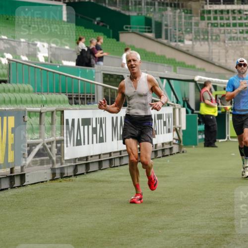 13.09.2026 - 21. swb-Marathon Bremen Michael Burmester http://msf.ph/oto/10435826 13.09.2026 12:38:26 Laufen im Stadion 277, 346, 466, 658, 895, 901, 1090, 1118, 1248, 1320, 1323, 1385, 1472, 1576, 1587, 1604, 1717, 1751, 1754, 1758, 1795, 1911, 2141, 2352, 2585, 2670, 3080, 3606, 5160, 5163, 5912, 6112, 7650, 8077, 8081, 8467, 8729, 9399, 9522, 9617, 250, 272, 299, 919, 1089, 1550, 1875, 4232, 7692 meine-sportfotos.de