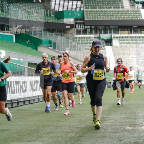 13.09.2026 - 21. swb-Marathon Bremen Michael Burmester http://msf.ph/oto/10435981 13.09.2026 10:26:04 Laufen im Stadion 10143, 10210, 10214, 10228, 10312, 10318, 10328, 10336, 10337, 10342, 10346, 10352, 10358, 10398, 10436, 10445, 10447, 10454, 10456, 10464, 10536, 10541, 10583, 10593, 10632, 10735, 10742, 10775, 10806, 10807, 10816, 10861, 10866, 10987, 10988, 11015, 11019, 11020, 11088, 11108, 11130, 11135, 11155, 11187, 11199, 11209, 11232, 11265, 11279, 11312, 11375, 11442, 11447, 11468, 11527, 11607, 11615, 11704, 11758, 11948, 12281, 12406, 12426 meine-sportfotos.de