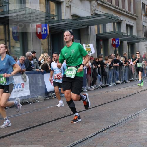 13.09.2026 - 21. swb-Marathon Bremen Strokosch-Dieckow http://msf.ph/oto/10436084 13.09.2026 13:14:18 Ziel 199, 376, 469, 615, 616, 1043, 1125, 1455, 1492, 1814, 2251, 2847, 2971, 2997, 3012, 3057, 3085, 3175, 3821, 3834, 4097, 4246, 4586, 4685, 5239, 5649, 5794, 5836, 5962, 6130, 6472, 6506, 7117, 7251, 7782, 7826, 8366, 8456, 9242, 9868, 10016, 107, 235, 469, 1433, 1542, 1613, 1998, 2043, 2084, 2203, 2701, 2824, 2913, 2922, 3545, 4452, 4728, 5593, 5610, 5986, 6145, 7029, 7435, 7591, 7659, 7963, 8118, 8886, 8919, 9426, 9783, 10105 meine-sportfotos.de
