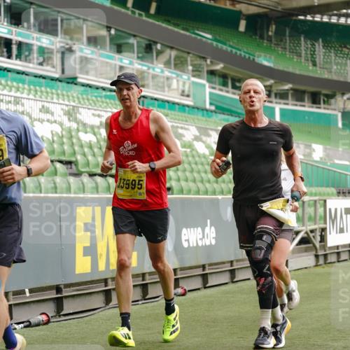 13.09.2026 - 21. swb-Marathon Bremen Michael Burmester http://msf.ph/oto/10436184 13.09.2026 10:26:09 Laufen im Stadion 10143, 10210, 10214, 10228, 10312, 10318, 10319, 10336, 10342, 10346, 10352, 10358, 10398, 10436, 10445, 10447, 10454, 10456, 10464, 10504, 10536, 10541, 10583, 10593, 10632, 10735, 10742, 10775, 10806, 10807, 10816, 10861, 10866, 10873, 10987, 10988, 10992, 11015, 11019, 11020, 11063, 11088, 11108, 11130, 11135, 11155, 11187, 11199, 11209, 11232, 11265, 11279, 11312, 11375, 11447, 11468, 11527, 11607, 11615, 11704, 11758, 11948, 12281, 12406, 12426 meine-sportfotos.de