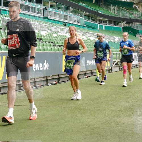 13.09.2026 - 21. swb-Marathon Bremen Michael Burmester http://msf.ph/oto/10436261 13.09.2026 13:05:40 Laufen im Stadion 109, 178, 217, 244, 287, 303, 323, 394, 430, 454, 536, 565, 578, 613, 647, 784, 891, 900, 1073, 1239, 1243, 1274, 1307, 1308, 1365, 1373, 1380, 1456, 1533, 1574, 1581, 1627, 1656, 1687, 1780, 1823, 1909, 1914, 1932, 1941, 2023, 2076, 2089, 2126, 2241, 2244, 2265, 2301, 2310, 2355, 2356, 2369, 2393, 2430, 2452, 2464, 2602, 2723, 2742, 2764, 2867, 2872, 2910, 2919, 2957, 2959, 2985, 3028, 3030, 3115, 3217, 3278, 3320, 3343, 3419, 3444, 3485, 3521, 3796, 3909 meine-sportfotos.de