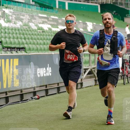 13.09.2026 - 21. swb-Marathon Bremen Michael Burmester http://msf.ph/oto/10436263 13.09.2026 12:38:54 Laufen im Stadion 277, 346, 807, 895, 901, 1090, 1118, 1248, 1320, 1323, 1472, 1576, 1587, 1604, 1717, 1751, 1758, 1795, 1800, 1852, 1911, 2049, 2099, 2141, 2352, 2585, 2670, 3080, 3606, 3744, 5160, 5163, 5912, 6112, 7650, 8077, 8081, 8467, 9399, 9522, 9617, 9630, 250, 272, 850, 1089, 1550, 1875, 1993, 4232, 7692, 8075, 13033 meine-sportfotos.de