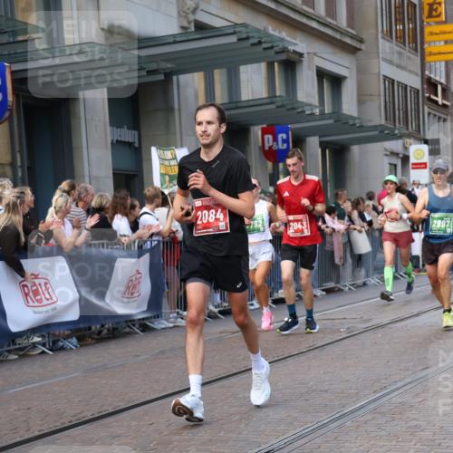 13.09.2026 - 21. swb-Marathon Bremen Strokosch-Dieckow http://msf.ph/oto/10436285 13.09.2026 13:14:24 Ziel 199, 376, 615, 616, 889, 1043, 1455, 1492, 1748, 1814, 2251, 2847, 2971, 2997, 3012, 3057, 3085, 3175, 3206, 3821, 3834, 4097, 4226, 4246, 4569, 4586, 4685, 4968, 5239, 5315, 5649, 5794, 5796, 5962, 6404, 6472, 6506, 7117, 7251, 7782, 8366, 8409, 9242, 9523, 9868, 10016, 13141, 107, 235, 469, 1043, 1125, 1433, 1492, 1542, 1613, 1998, 2043, 2084, 2203, 2913, 2922, 3085, 3545, 4452, 4728, 5836, 5986, 6130, 6145, 7029, 7435, 7591, 7659, 7963, 8118, 8886, 8919, 9783 meine-sportfotos.de