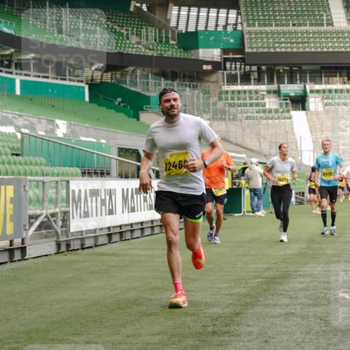 13.09.2026 - 21. swb-Marathon Bremen Michael Burmester http://msf.ph/oto/10436337 13.09.2026 10:26:13 Laufen im Stadion 10143, 10210, 10214, 10228, 10289, 10312, 10318, 10319, 10336, 10342, 10346, 10352, 10358, 10398, 10436, 10445, 10447, 10454, 10456, 10464, 10504, 10536, 10541, 10583, 10593, 10735, 10742, 10744, 10775, 10806, 10807, 10816, 10861, 10866, 10873, 10987, 10988, 10992, 11015, 11019, 11020, 11063, 11088, 11108, 11130, 11135, 11155, 11187, 11193, 11199, 11209, 11232, 11265, 11279, 11312, 11375, 11447, 11468, 11607, 11615, 11704, 11758, 11948, 12426 meine-sportfotos.de