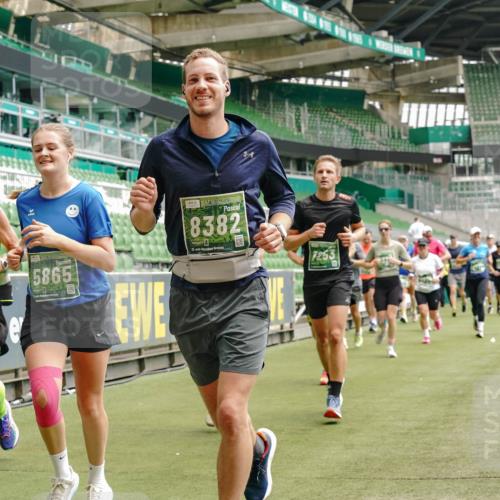13.09.2026 - 21. swb-Marathon Bremen Michael Burmester http://msf.ph/oto/10436426 13.09.2026 13:05:43 Laufen im Stadion 109, 178, 217, 244, 287, 303, 323, 394, 430, 454, 536, 565, 578, 613, 647, 784, 891, 900, 1073, 1239, 1243, 1274, 1307, 1308, 1365, 1373, 1380, 1456, 1533, 1574, 1581, 1627, 1656, 1687, 1780, 1823, 1909, 1914, 1932, 1941, 2023, 2076, 2089, 2126, 2241, 2244, 2265, 2275, 2301, 2310, 2355, 2356, 2369, 2393, 2430, 2452, 2464, 2602, 2723, 2742, 2764, 2867, 2872, 2902, 2910, 2919, 2957, 2959, 2985, 3028, 3030, 3115, 3217, 3278, 3320, 3343, 3419, 3444, 3485, 3521, 3796, 3909 meine-sportfotos.de
