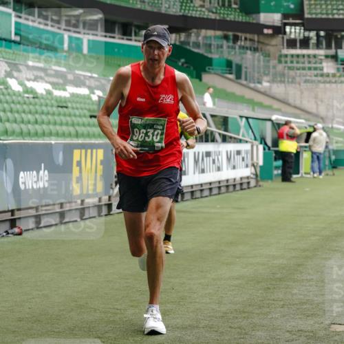 13.09.2026 - 21. swb-Marathon Bremen Michael Burmester http://msf.ph/oto/10436468 13.09.2026 12:39:04 Laufen im Stadion 277, 346, 807, 895, 901, 1090, 1118, 1248, 1320, 1323, 1472, 1508, 1576, 1587, 1604, 1717, 1751, 1758, 1795, 1800, 1852, 1911, 2049, 2099, 2141, 2352, 2670, 3080, 3606, 3744, 5160, 5163, 5912, 6112, 6630, 7650, 8077, 8081, 8467, 9399, 9522, 9617, 9630, 10034, 13080, 250, 272, 365, 850, 1089, 1288, 1550, 1875, 1993, 4232, 7692, 8075, 13033 meine-sportfotos.de