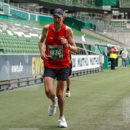 13.09.2026 - 21. swb-Marathon Bremen Michael Burmester http://msf.ph/oto/10436486 13.09.2026 12:39:04 Laufen im Stadion 277, 346, 807, 895, 901, 1090, 1118, 1248, 1320, 1323, 1472, 1508, 1576, 1587, 1604, 1717, 1751, 1758, 1795, 1800, 1852, 1911, 2049, 2099, 2141, 2352, 2670, 3080, 3606, 3744, 5160, 5163, 5912, 6112, 6630, 7650, 8077, 8081, 8467, 9399, 9522, 9617, 9630, 10034, 13080, 250, 272, 365, 850, 1089, 1288, 1550, 1875, 1993, 4232, 7692, 8075, 13033 meine-sportfotos.de