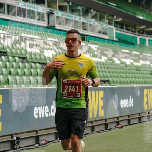 13.09.2026 - 21. swb-Marathon Bremen Michael Burmester http://msf.ph/oto/10436546 13.09.2026 12:39:07 Laufen im Stadion 277, 346, 807, 895, 901, 1118, 1248, 1320, 1323, 1472, 1508, 1576, 1587, 1604, 1717, 1751, 1758, 1795, 1800, 1852, 1911, 2049, 2099, 2141, 2352, 2670, 3080, 3606, 3744, 5160, 5163, 5912, 6112, 6630, 7118, 7650, 8077, 8081, 8467, 9399, 9522, 9617, 9630, 10034, 13080, 250, 272, 365, 850, 1288, 1550, 1875, 1993, 4232, 7692, 7768, 8075, 13033 meine-sportfotos.de