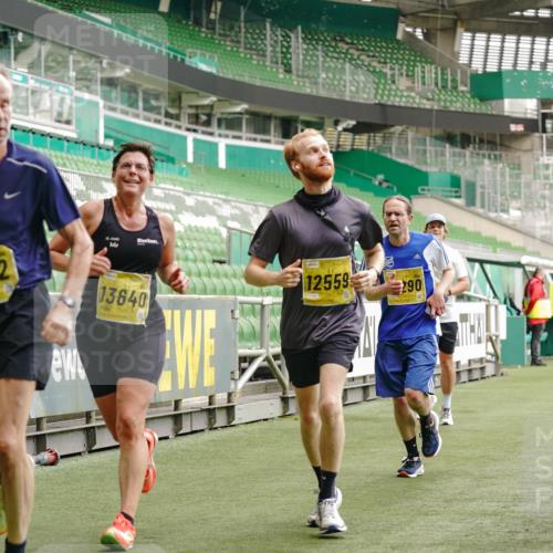 13.09.2026 - 21. swb-Marathon Bremen Michael Burmester http://msf.ph/oto/10436892 13.09.2026 10:26:28 Laufen im Stadion 10096, 10143, 10172, 10210, 10214, 10228, 10231, 10289, 10312, 10318, 10319, 10336, 10342, 10346, 10352, 10398, 10436, 10445, 10447, 10454, 10464, 10489, 10504, 10514, 10536, 10541, 10583, 10628, 10638, 10735, 10742, 10744, 10806, 10807, 10861, 10866, 10873, 10956, 10987, 10988, 10992, 11015, 11019, 11020, 11060, 11063, 11088, 11108, 11110, 11130, 11135, 11155, 11187, 11193, 11199, 11209, 11232, 11279, 11312, 11447, 11468, 11615, 11758 meine-sportfotos.de