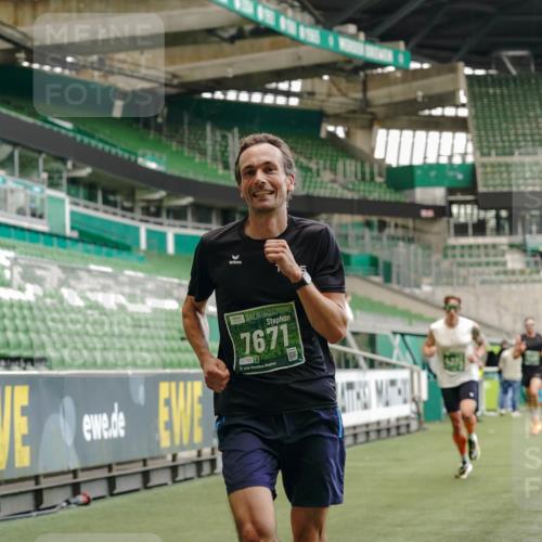 13.09.2026 - 21. swb-Marathon Bremen Michael Burmester http://msf.ph/oto/10437186 13.09.2026 12:39:41 Laufen im Stadion 277, 453, 807, 862, 901, 1248, 1320, 1323, 1379, 1472, 1508, 1540, 1576, 1587, 1717, 1751, 1758, 1795, 1800, 1852, 1901, 1911, 1950, 2049, 2099, 2352, 3080, 3606, 3744, 4381, 5160, 5163, 5912, 6112, 6630, 7118, 7671, 8077, 8467, 9399, 9630, 10034, 13080, 13224, 365, 850, 1288, 1485, 1550, 1583, 1875, 1993, 2073, 3617, 4232, 7244, 7692, 7768, 8075, 13033 meine-sportfotos.de