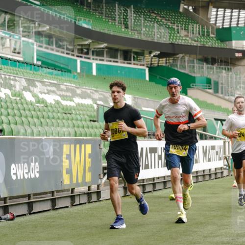 13.09.2026 - 21. swb-Marathon Bremen Michael Burmester http://msf.ph/oto/10437283 13.09.2026 10:26:35 Laufen im Stadion 10096, 10143, 10172, 10210, 10214, 10228, 10231, 10269, 10289, 10310, 10312, 10318, 10319, 10336, 10342, 10346, 10352, 10398, 10436, 10445, 10447, 10454, 10464, 10489, 10504, 10514, 10536, 10541, 10566, 10583, 10628, 10638, 10735, 10742, 10744, 10806, 10807, 10861, 10866, 10873, 10897, 10898, 10956, 10987, 10988, 10992, 11015, 11019, 11020, 11060, 11063, 11088, 11108, 11110, 11130, 11135, 11155, 11187, 11193, 11199, 11209, 11232, 11279, 11312, 11447 meine-sportfotos.de