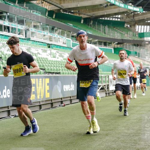 13.09.2026 - 21. swb-Marathon Bremen Michael Burmester http://msf.ph/oto/10437391 13.09.2026 10:26:38 Laufen im Stadion 10096, 10142, 10143, 10172, 10210, 10214, 10228, 10231, 10269, 10289, 10310, 10312, 10318, 10319, 10342, 10346, 10352, 10398, 10436, 10445, 10447, 10454, 10464, 10489, 10504, 10514, 10536, 10541, 10566, 10583, 10628, 10638, 10735, 10742, 10744, 10806, 10807, 10861, 10866, 10873, 10897, 10898, 10956, 10987, 10988, 10992, 11015, 11019, 11020, 11060, 11063, 11088, 11108, 11110, 11130, 11135, 11155, 11187, 11193, 11199, 11209, 11232, 11279, 11312, 11447 meine-sportfotos.de