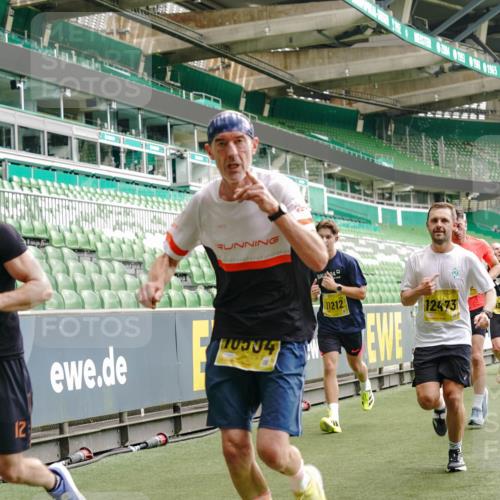 13.09.2026 - 21. swb-Marathon Bremen Michael Burmester http://msf.ph/oto/10437413 13.09.2026 10:26:38 Laufen im Stadion 10096, 10142, 10143, 10172, 10210, 10214, 10228, 10231, 10269, 10289, 10310, 10312, 10318, 10319, 10342, 10346, 10352, 10398, 10436, 10445, 10447, 10454, 10464, 10489, 10504, 10514, 10536, 10541, 10566, 10583, 10628, 10638, 10735, 10742, 10744, 10806, 10807, 10861, 10866, 10873, 10897, 10898, 10956, 10987, 10988, 10992, 11015, 11019, 11020, 11060, 11063, 11088, 11108, 11110, 11130, 11135, 11155, 11187, 11193, 11199, 11209, 11232, 11279, 11312, 11447 meine-sportfotos.de