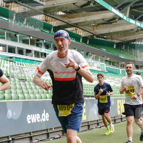 13.09.2026 - 21. swb-Marathon Bremen Michael Burmester http://msf.ph/oto/10437458 13.09.2026 10:26:39 Laufen im Stadion 10096, 10142, 10143, 10172, 10210, 10214, 10228, 10231, 10269, 10289, 10310, 10312, 10318, 10319, 10342, 10346, 10352, 10398, 10436, 10445, 10447, 10454, 10464, 10489, 10504, 10514, 10536, 10541, 10566, 10583, 10628, 10638, 10735, 10742, 10744, 10806, 10807, 10866, 10873, 10897, 10898, 10956, 10987, 10988, 10992, 11015, 11019, 11020, 11060, 11063, 11088, 11108, 11110, 11130, 11135, 11148, 11155, 11187, 11193, 11199, 11209, 11232, 11279, 11312, 11447 meine-sportfotos.de