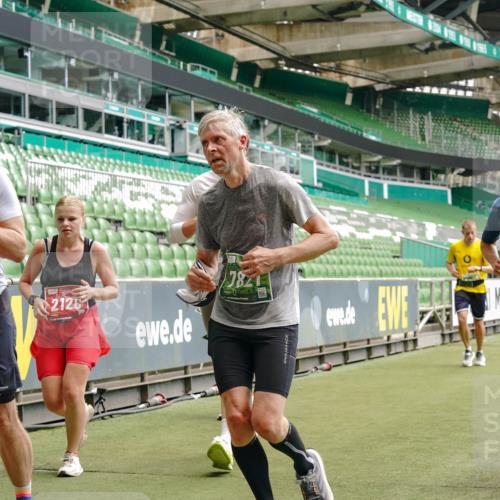 13.09.2026 - 21. swb-Marathon Bremen Michael Burmester http://msf.ph/oto/10437626 13.09.2026 13:06:01 Laufen im Stadion 109, 178, 217, 244, 287, 303, 310, 323, 372, 394, 430, 454, 536, 578, 613, 647, 784, 831, 891, 900, 1073, 1083, 1205, 1239, 1243, 1274, 1307, 1308, 1365, 1380, 1437, 1456, 1533, 1545, 1574, 1581, 1627, 1656, 1687, 1780, 1823, 1848, 1909, 1914, 1932, 1941, 2023, 2076, 2089, 2126, 2241, 2244, 2265, 2275, 2301, 2310, 2355, 2356, 2393, 2430, 2452, 2464, 2602, 2707, 2723, 2742, 2764, 2867, 2902, 2910, 2919, 2959, 2985, 3030, 3115, 3278, 3320, 3343, 3444, 3485 meine-sportfotos.de