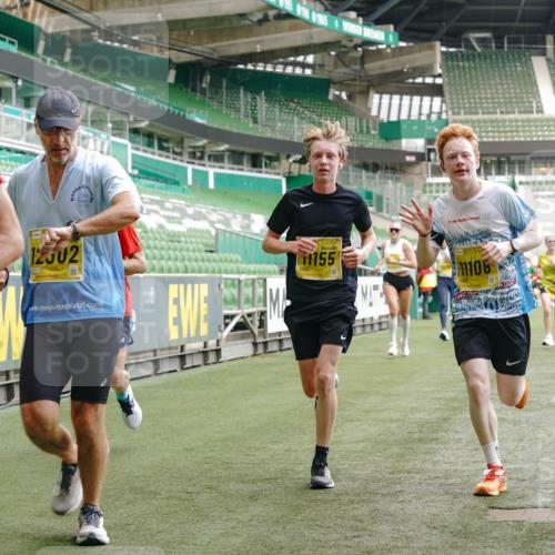 13.09.2026 - 21. swb-Marathon Bremen Michael Burmester http://msf.ph/oto/10437662 13.09.2026 10:26:43 Laufen im Stadion 10096, 10142, 10143, 10172, 10210, 10214, 10228, 10231, 10269, 10289, 10310, 10312, 10318, 10319, 10342, 10346, 10352, 10398, 10436, 10445, 10447, 10454, 10464, 10489, 10504, 10514, 10536, 10541, 10566, 10583, 10628, 10638, 10735, 10742, 10744, 10806, 10807, 10866, 10873, 10897, 10898, 10956, 10987, 10988, 10992, 11015, 11019, 11020, 11060, 11063, 11088, 11108, 11110, 11130, 11135, 11148, 11155, 11187, 11193, 11199, 11209, 11232, 11279, 11312, 11447 meine-sportfotos.de