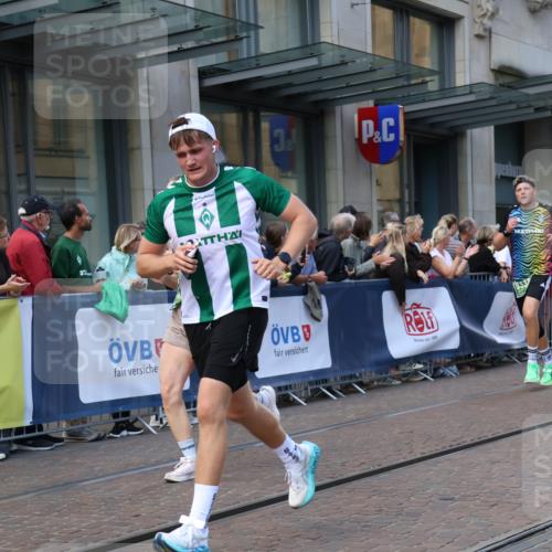 13.09.2026 - 21. swb-Marathon Bremen Strokosch-Dieckow http://msf.ph/oto/10437678 13.09.2026 13:14:52 Ziel 1510, 1664, 2383, 3357, 3504, 3717, 3743, 4111, 4382, 4992, 5003, 5149, 5294, 5298, 5385, 5417, 5471, 6011, 6351, 6521, 6528, 6717, 6773, 6902, 7190, 7432, 7497, 7515, 7717, 7730, 8086, 8238, 8254, 8255, 9253, 9338, 9363, 9483, 9797, 13137, 13139, 199, 615, 616, 889, 1455, 1748, 2251, 2847, 2971, 2997, 3012, 3057, 3175, 3206, 3821, 3834, 4097, 4226, 4246, 4569, 4586, 4685, 4968, 5239, 5315, 5649, 5796, 5962, 6379, 6404, 6472, 9523, 9797, 13141 meine-sportfotos.de