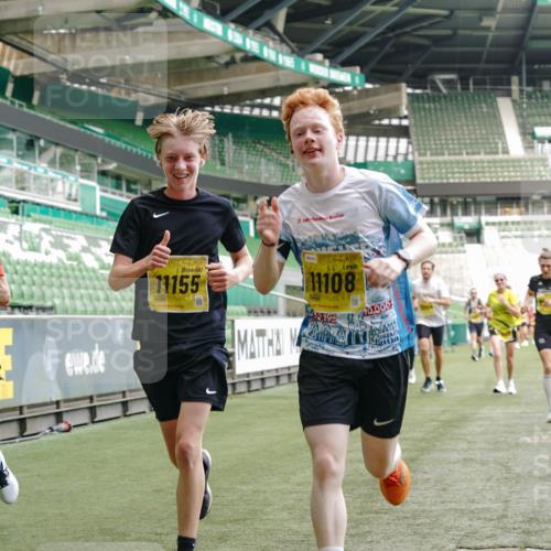 13.09.2026 - 21. swb-Marathon Bremen Michael Burmester http://msf.ph/oto/10437719 13.09.2026 10:26:44 Laufen im Stadion 10096, 10142, 10143, 10172, 10210, 10214, 10228, 10231, 10269, 10289, 10310, 10312, 10318, 10319, 10342, 10346, 10352, 10398, 10436, 10445, 10447, 10454, 10464, 10489, 10504, 10514, 10536, 10541, 10566, 10583, 10628, 10638, 10735, 10742, 10744, 10806, 10807, 10866, 10873, 10897, 10898, 10956, 10987, 10988, 10992, 11015, 11019, 11020, 11060, 11063, 11088, 11108, 11110, 11130, 11135, 11148, 11155, 11187, 11193, 11199, 11209, 11232, 11279, 11312, 11447 meine-sportfotos.de