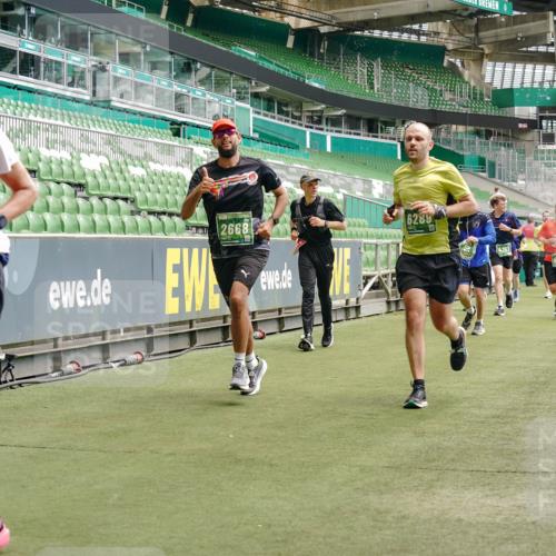 13.09.2026 - 21. swb-Marathon Bremen Michael Burmester http://msf.ph/oto/10437841 13.09.2026 13:06:06 Laufen im Stadion 109, 178, 217, 244, 287, 303, 310, 323, 372, 394, 430, 454, 536, 578, 613, 647, 784, 831, 891, 900, 1073, 1083, 1205, 1239, 1243, 1274, 1307, 1308, 1365, 1380, 1437, 1533, 1545, 1574, 1581, 1627, 1656, 1687, 1780, 1823, 1848, 1909, 1914, 1932, 1941, 2023, 2076, 2089, 2090, 2126, 2241, 2244, 2265, 2275, 2301, 2310, 2355, 2356, 2393, 2464, 2602, 2707, 2723, 2742, 2764, 2867, 2902, 2919, 2959, 2985, 3030, 3115, 3278, 3320, 3343, 3444, 3485 meine-sportfotos.de