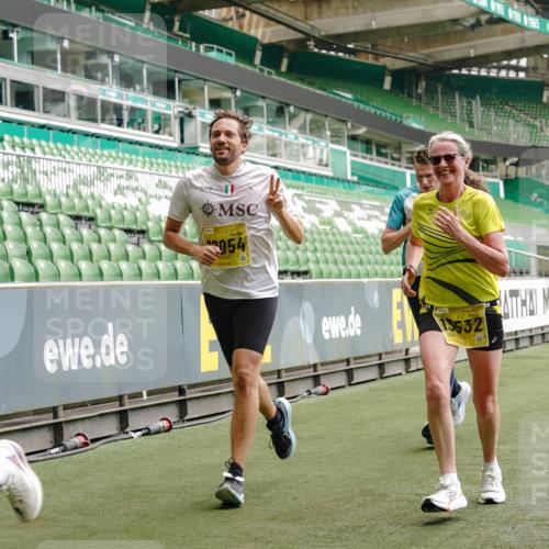 13.09.2026 - 21. swb-Marathon Bremen Michael Burmester http://msf.ph/oto/10437934 13.09.2026 10:26:49 Laufen im Stadion 10096, 10142, 10172, 10210, 10214, 10228, 10231, 10269, 10289, 10310, 10312, 10318, 10319, 10342, 10346, 10352, 10398, 10436, 10445, 10447, 10454, 10464, 10489, 10504, 10514, 10536, 10541, 10566, 10583, 10628, 10638, 10735, 10742, 10744, 10806, 10807, 10866, 10873, 10897, 10898, 10956, 10987, 10988, 10992, 11015, 11019, 11020, 11060, 11063, 11088, 11108, 11110, 11130, 11135, 11148, 11155, 11187, 11193, 11199, 11209, 11232, 11279, 11312, 11447 meine-sportfotos.de
