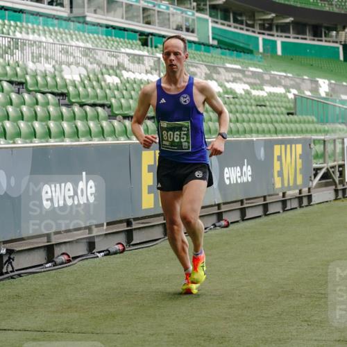 13.09.2026 - 21. swb-Marathon Bremen Michael Burmester http://msf.ph/oto/10437958 13.09.2026 12:40:25 Laufen im Stadion 126, 371, 453, 603, 640, 650, 671, 735, 744, 807, 862, 912, 957, 1136, 1336, 1379, 1381, 1508, 1540, 1571, 1576, 1614, 1717, 1751, 1758, 1795, 1800, 1852, 1860, 1901, 1930, 1950, 2049, 2099, 2986, 3744, 4381, 4936, 5912, 6201, 6630, 7118, 7671, 8065, 8467, 9329, 9630, 10034, 13080, 13224, 365, 466, 658, 850, 1090, 1288, 1385, 1485, 1583, 1754, 1993, 2073, 2585, 3617, 7244, 7768, 8075, 8729, 13033 meine-sportfotos.de
