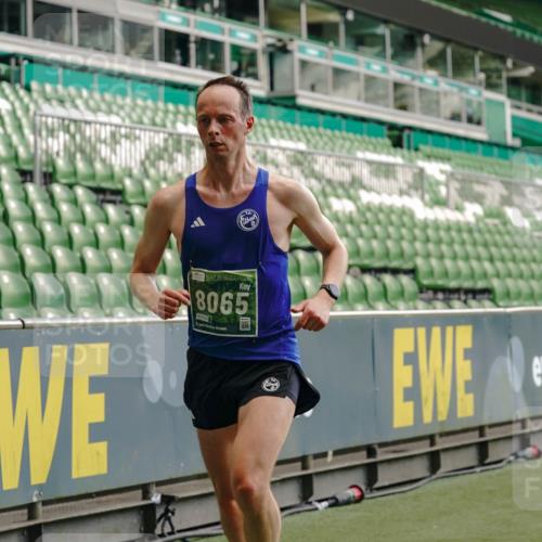 13.09.2026 - 21. swb-Marathon Bremen Michael Burmester http://msf.ph/oto/10437972 13.09.2026 12:40:25 Laufen im Stadion 126, 371, 453, 603, 640, 650, 671, 735, 744, 807, 862, 912, 957, 1136, 1336, 1379, 1381, 1508, 1540, 1571, 1576, 1614, 1717, 1751, 1758, 1795, 1800, 1852, 1860, 1901, 1930, 1950, 2049, 2099, 2986, 3744, 4381, 4936, 5912, 6201, 6630, 7118, 7671, 8065, 8467, 9329, 9630, 10034, 13080, 13224, 365, 466, 658, 850, 1090, 1288, 1385, 1485, 1583, 1754, 1993, 2073, 2585, 3617, 7244, 7768, 8075, 8729, 13033 meine-sportfotos.de