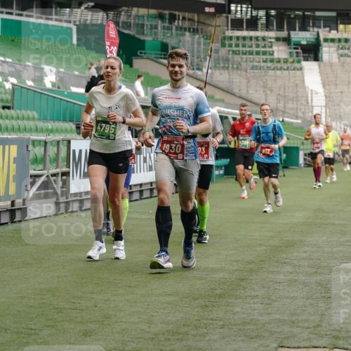 13.09.2026 - 21. swb-Marathon Bremen Michael Burmester http://msf.ph/oto/10438078 13.09.2026 12:40:32 Laufen im Stadion 126, 371, 453, 603, 640, 650, 671, 735, 744, 807, 862, 912, 957, 1136, 1336, 1379, 1381, 1508, 1540, 1571, 1614, 1758, 1795, 1797, 1800, 1852, 1860, 1901, 1930, 1950, 2049, 2099, 2986, 3744, 4381, 4936, 6201, 6630, 7118, 7671, 8065, 8467, 9065, 9329, 9630, 10034, 13080, 13224, 365, 466, 658, 850, 1090, 1288, 1385, 1485, 1583, 1754, 1993, 2073, 2585, 3617, 7244, 7768, 8075, 8729, 13033 meine-sportfotos.de
